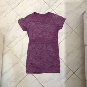 lululemon t shirt